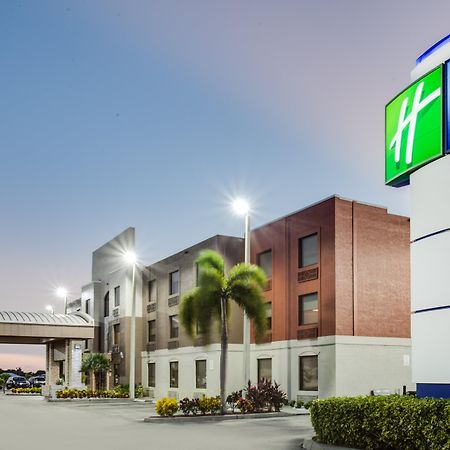 Holiday Inn Express Hotel & Suites Clewiston By Ihg Exteriör bild